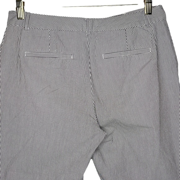 Lauren Ralph Lauren LRL Active Blue White Stripe Stretch Bermuda Shorts Size 8 - Picture 4 of 13